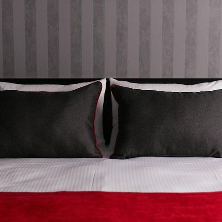 Methishotel Karsiyaka  Bagian luar foto