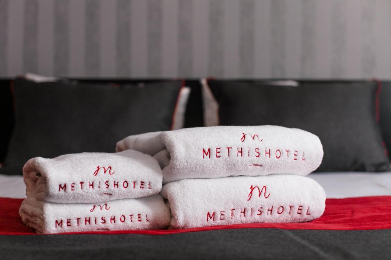 Methishotel Karsiyaka  Bagian luar foto