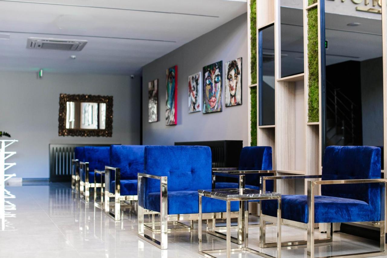 Methishotel Karsiyaka  Bagian luar foto