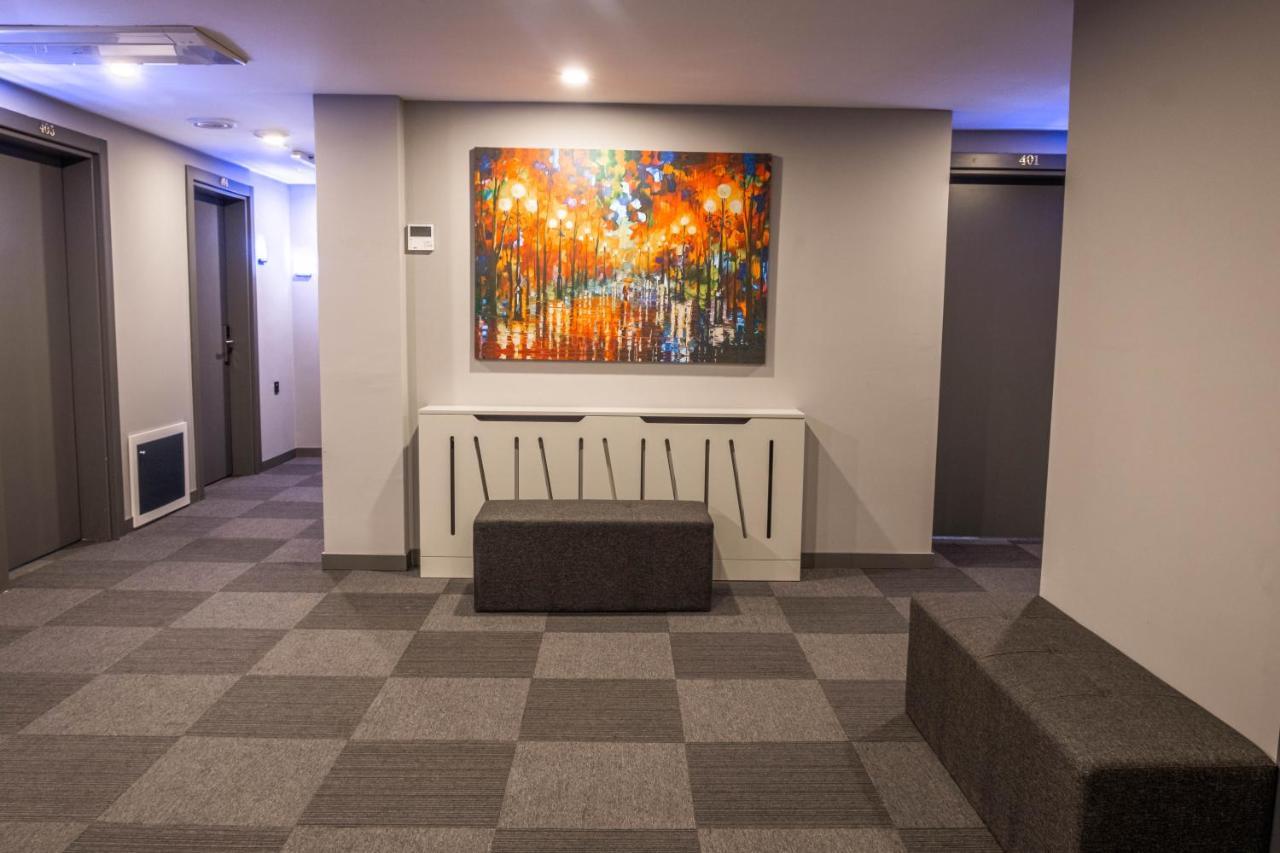 Methishotel Karsiyaka  Bagian luar foto