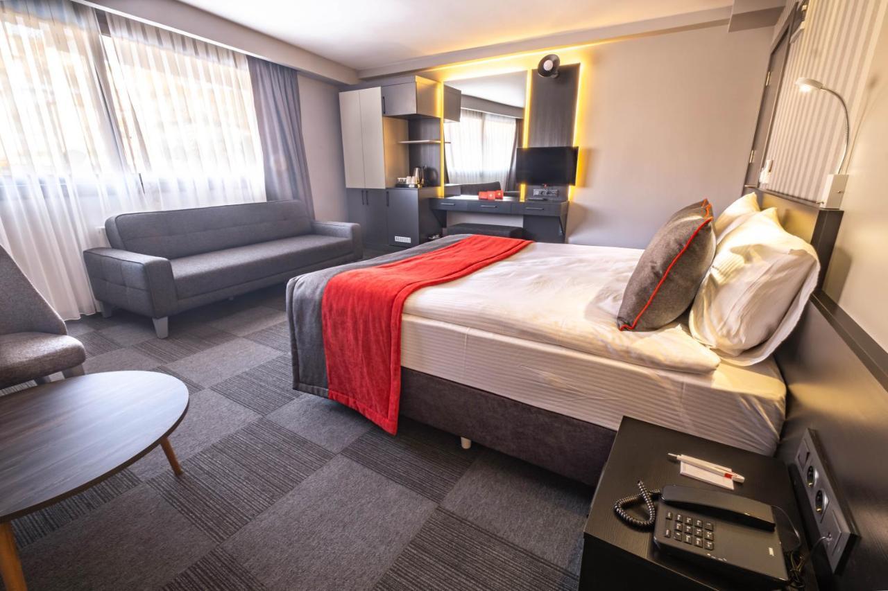 Methishotel Karsiyaka  Bagian luar foto